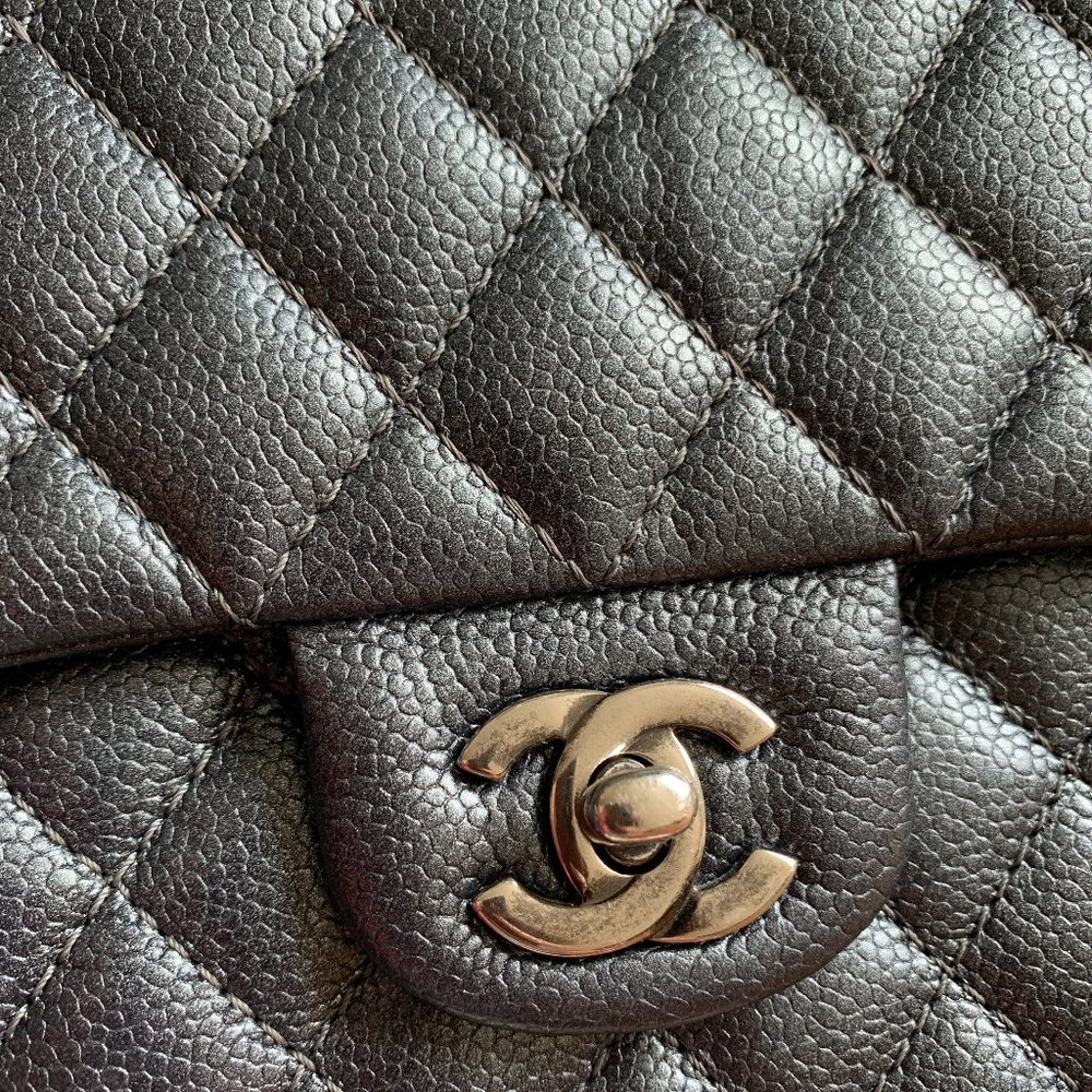 Chanel medium classic caviar bag pearly charcoal - Picture 7 of 13